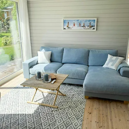 בית נופש Summer With Sea View In Sandvika *
